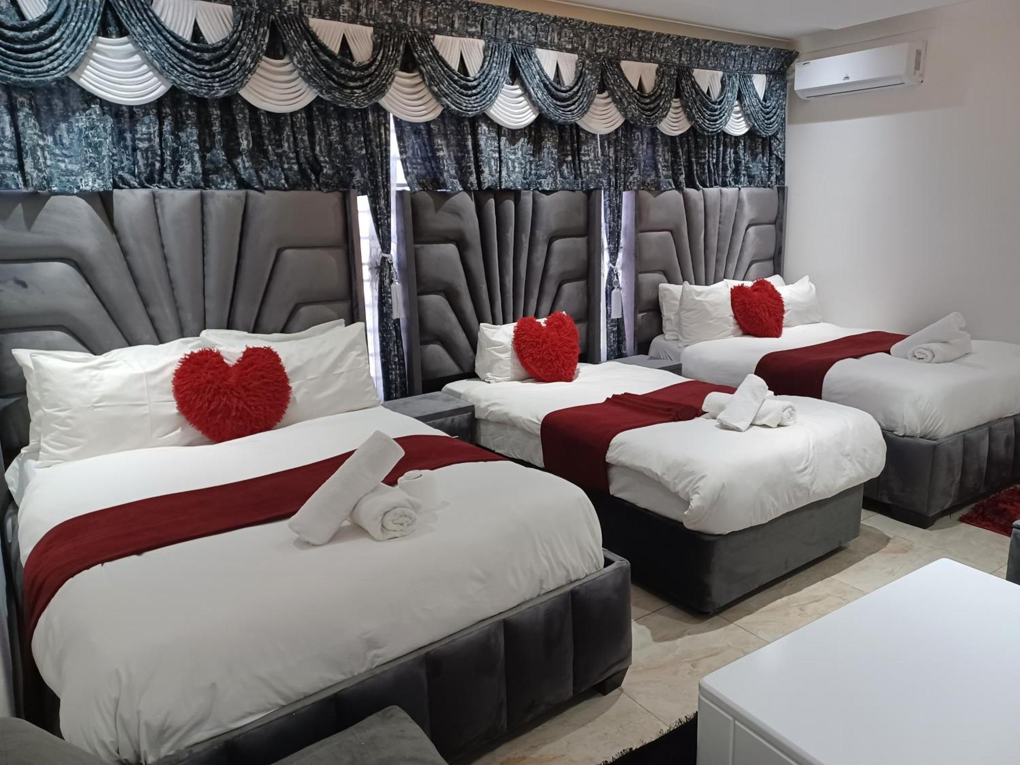 Gold Crown International Hotel 요하네스버그 외부 사진