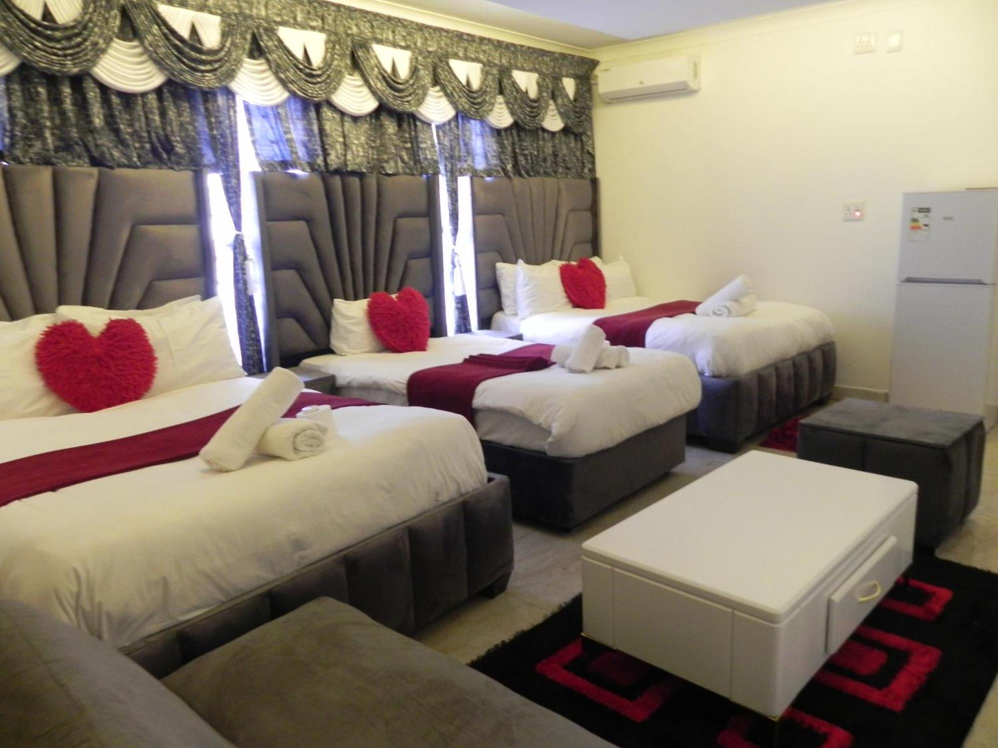 Gold Crown International Hotel 요하네스버그 외부 사진