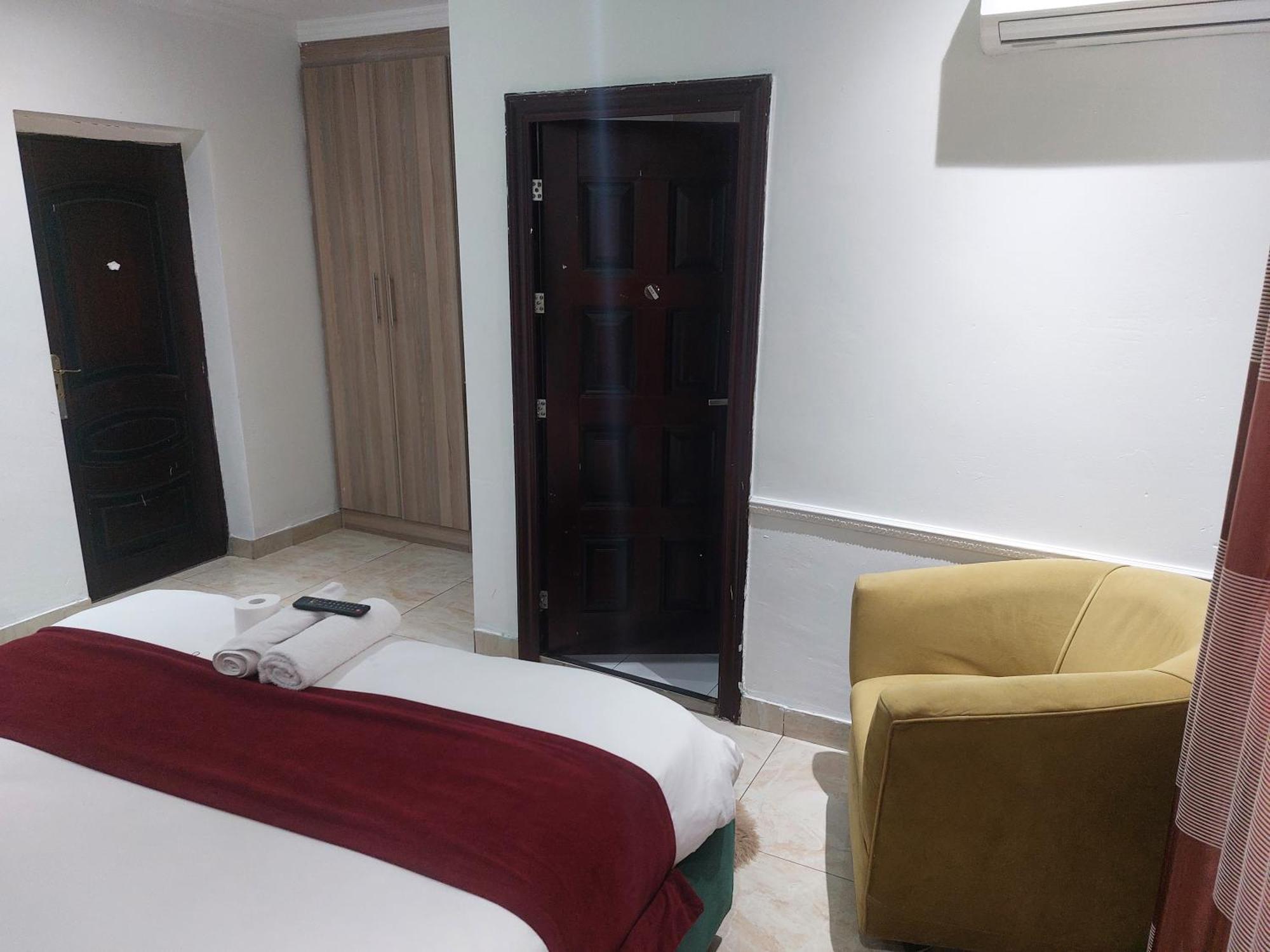 Gold Crown International Hotel 요하네스버그 외부 사진